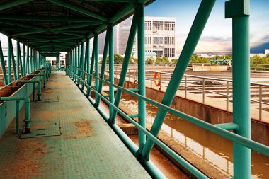 Modern kentsel atık su arıtma tesisi