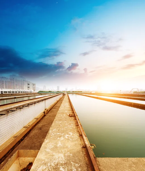 Modernt reningsverk för avloppsvatten från tätorter — Stockfoto