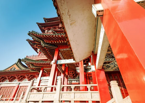 Traditional ancient Chinese architecture — Stock Photo, Image