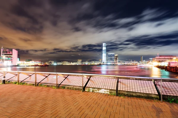 밤에는 몽롱 시 — 스톡 사진