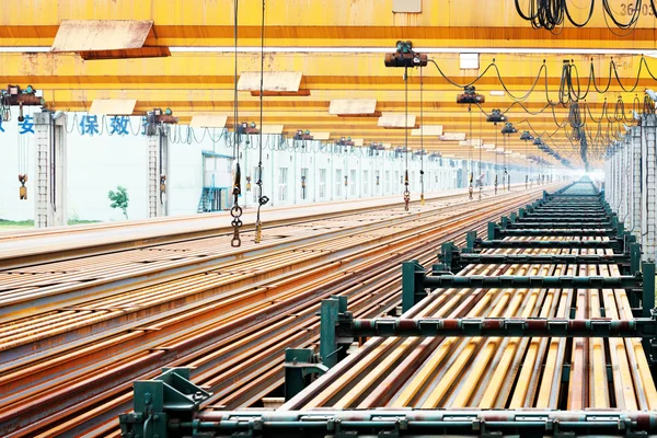 Steel pipes on rack — Stock fotografie