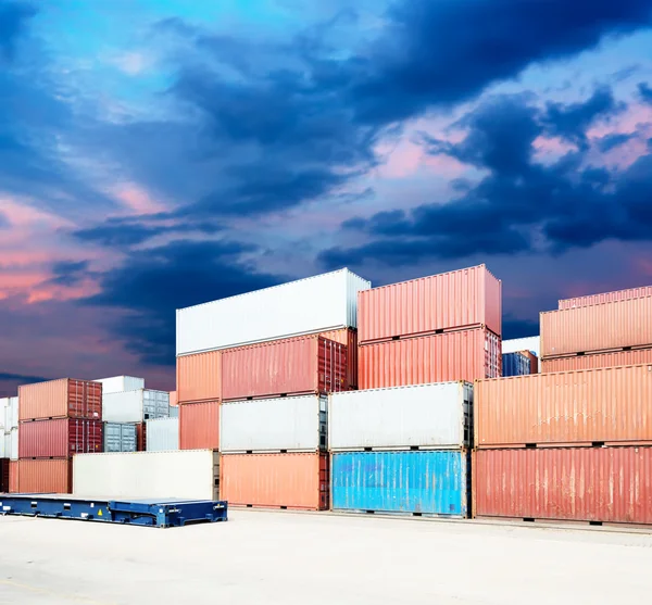 Stack of cargo containers at docks — Stock Photo, Image