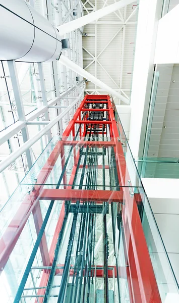 Modern building with an elevator — Stock Photo, Image