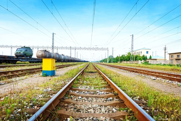 La strada da seguire ferrovia — Foto Stock