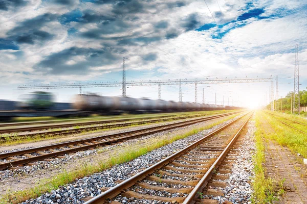 Railroad tracks in perspectief — Stockfoto