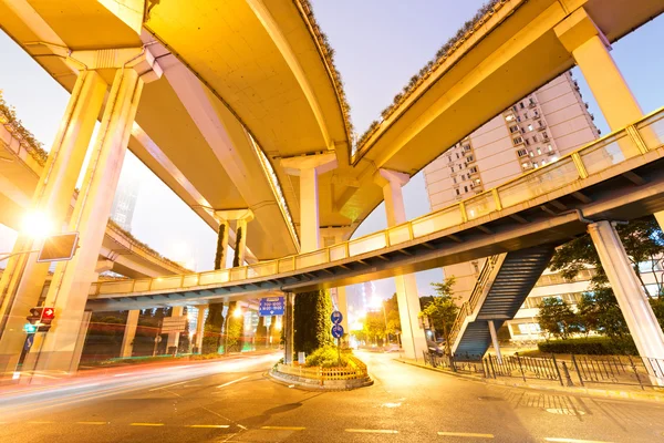 Överfart bron vid shanghai — Stockfoto