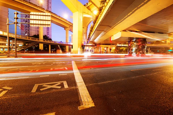 Överfart bron vid shanghai — Stockfoto