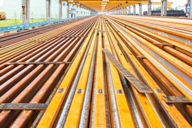 Rafta çelik borular