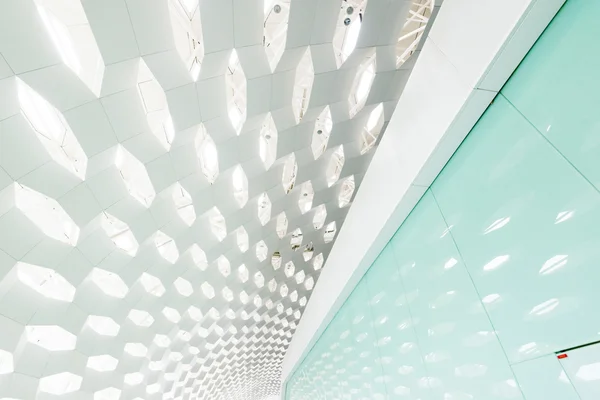 Estación de metro de techo de cristal transparente — Foto de Stock