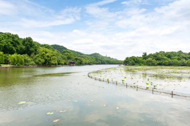 Hangzhou büyüleyici Batı Gölü