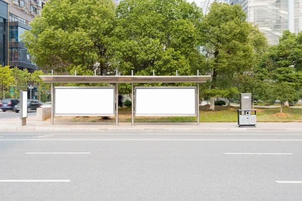 Buszmegálló billboard — Stock Fotó