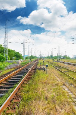 İleriye giden demiryolu