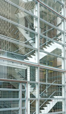 Modern Cam binanın iç