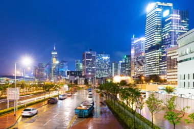 Araba ışık ile Hong kong gece görünümü