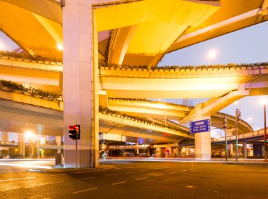 Şangay'daki Üstgeçit Köprüsü