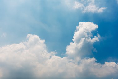 Bulutlu gökyüzü