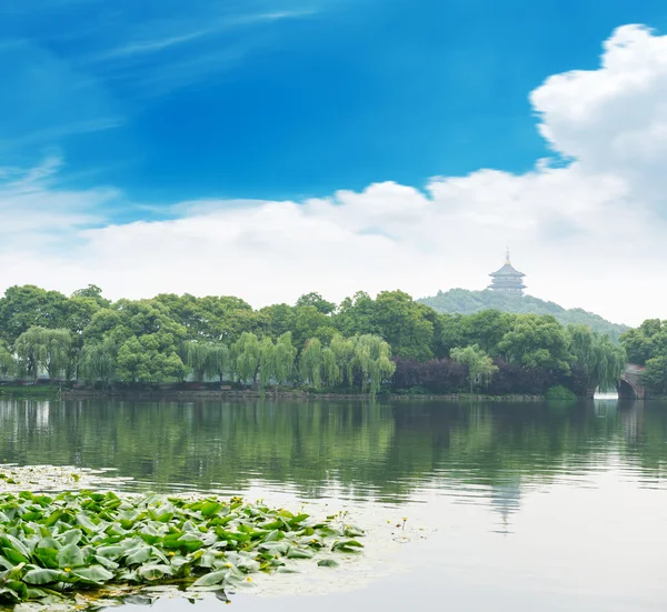 Enchanting West Lake in Hangzhou — Stock Photo, Image
