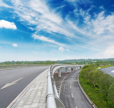 Beton yol eğrisi Viyadüğü içinde Şanghay
