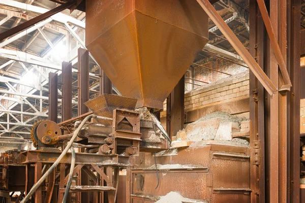 Oude verlaten fabriek — Stockfoto