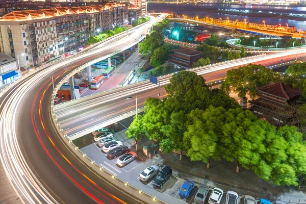 Shanghai uitwisseling viaduct en verhoogde weg — Stockfoto