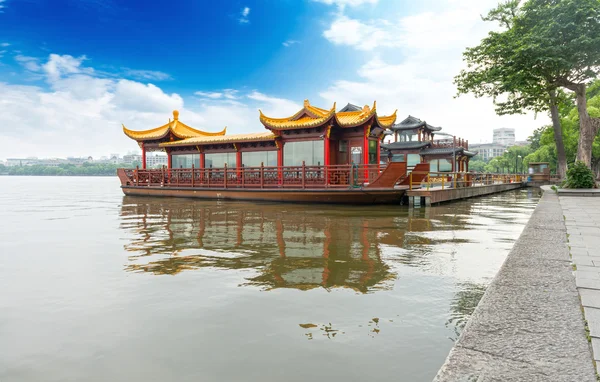 Navio tradicional em Hangzhou — Fotografia de Stock