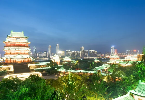 Nanchang tengwang Pavillon bei Nacht — Stockfoto