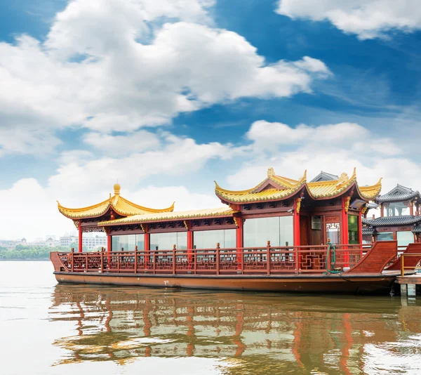 Navio tradicional em Hangzhou — Fotografia de Stock