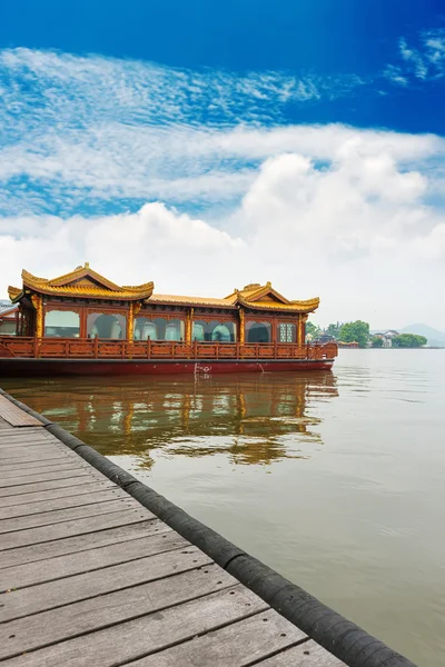 Navire traditionnel à Hangzhou — Photo