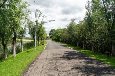 Çin 'deki Şehir Parkı yolu.