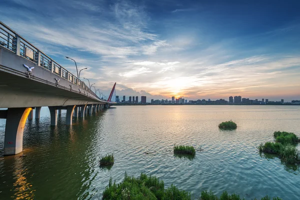南昌市の橋を表示します。 — ストック写真