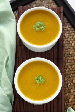 Balkabağı çorbası..