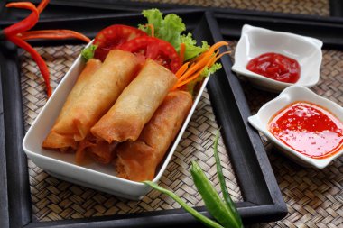 Kızarmış böreği.