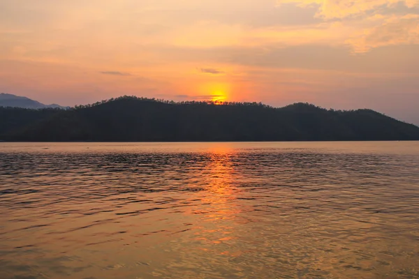 Pôr do sol e nascer do sol — Fotografia de Stock