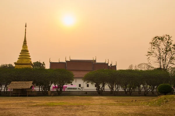 Golden Pagoda gündoğumu zaman