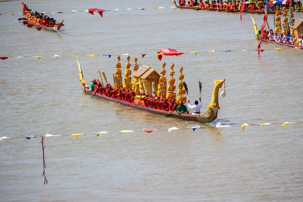 Geleneksel uzun tekne yarışı Şampiyonası