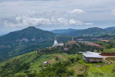 WAT Pha Sorn Kaew veya Wat Phra Thart Pha Kaew