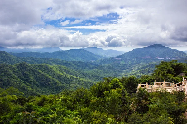 Manzara doğa Dağı'nda