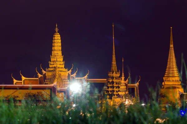 왓 프라 깨우 (Wat Phra Si 라 타나 Satsadaram) — 스톡 사진