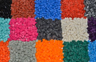 Laboratuvarda boyalı plastik, polimer baglerinde