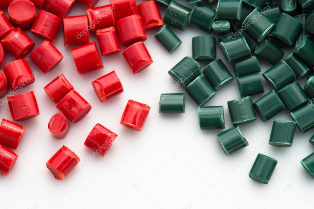 Dyed polymer resins for injection moulding