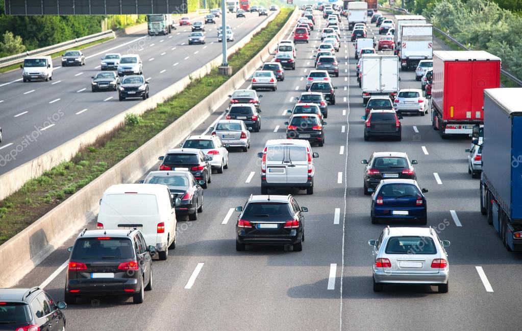 Rush hour on highway — Stock Photo © XXLPhoto 71669877