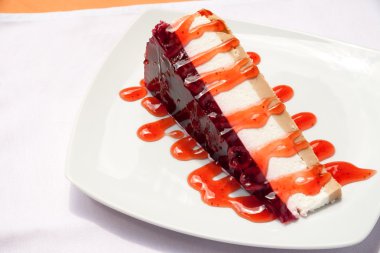 Çilekli cheesecake