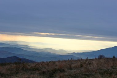 Görünümünden Cwilin tepe - Beskid Wyspowy, Polonya