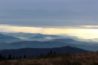 Görünümünden Cwilin tepe - Beskid Wyspowy, Polonya