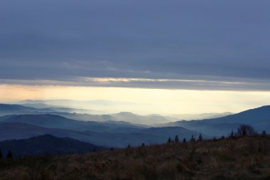 Görünümünden Cwilin tepe - Beskid Wyspowy, Polonya