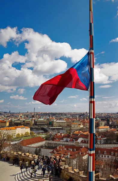 背景下的布拉格捷克国旗 — 图库照片