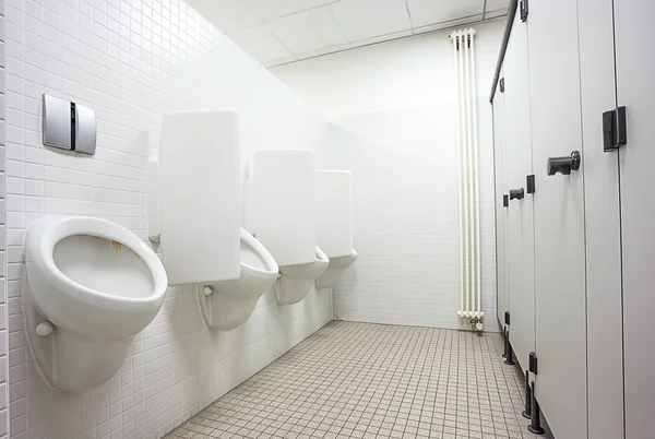 Porte orinatoio e servizi igienici — Foto Stock