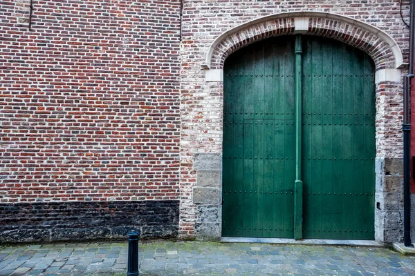 Utfärda utegångsförbud för garage — Stockfoto