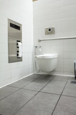 yağmurlama ile tuvalet