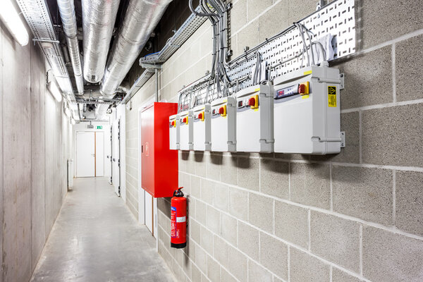 коридор в подвале
